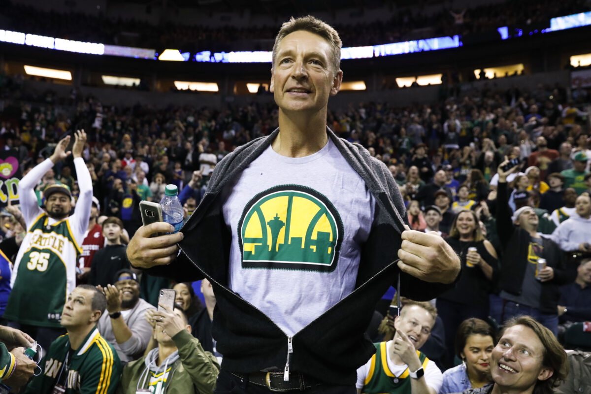 Gary Washburn on Seattle hoops scene, Boston Celtics ties