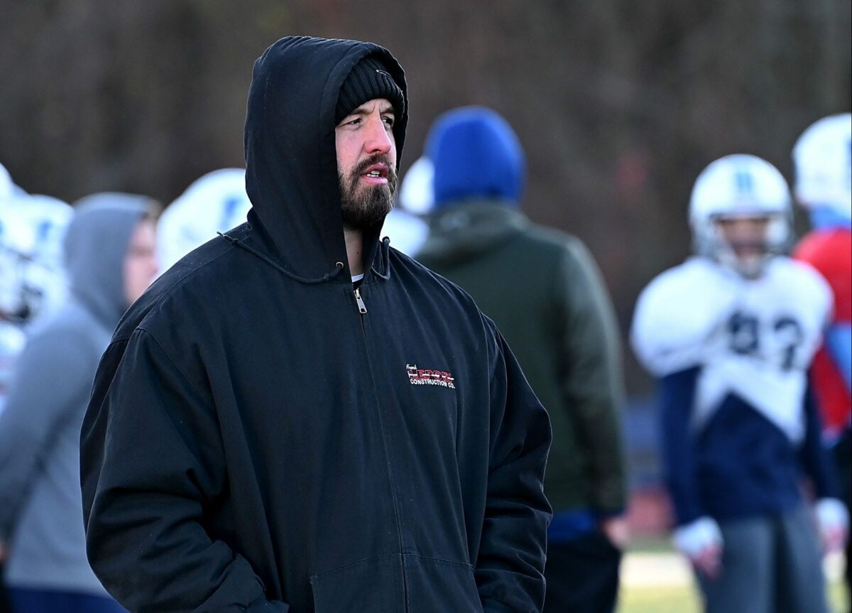 Texans spur toward completing coaching staff with asst. OL coach Cole Popovich