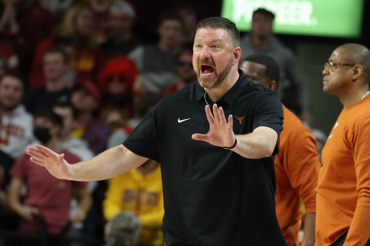 Former Texas HC Chris Beard reportedly drawing interest from Ole Miss
