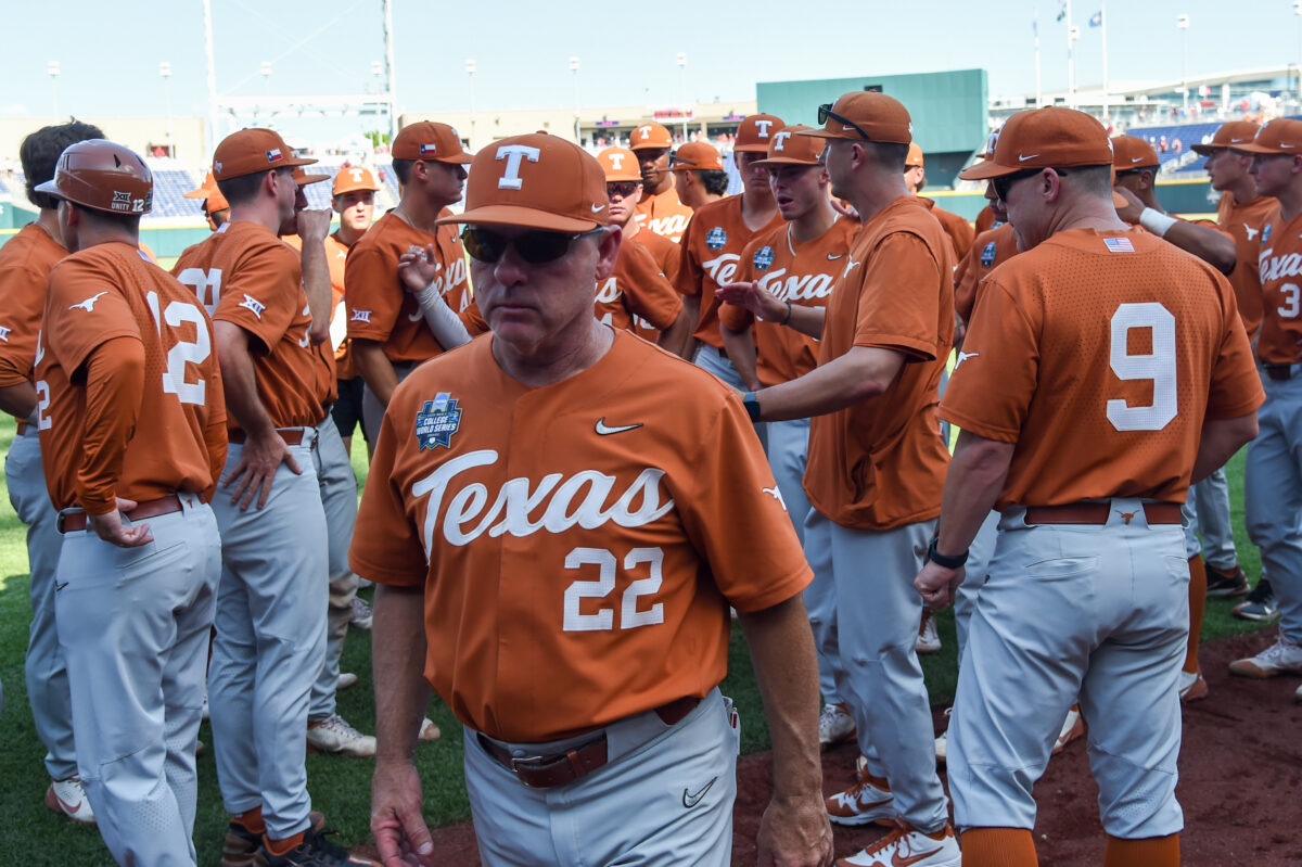 Texas baseball comes in at No. 24 in USA Today Sports Coaches Poll