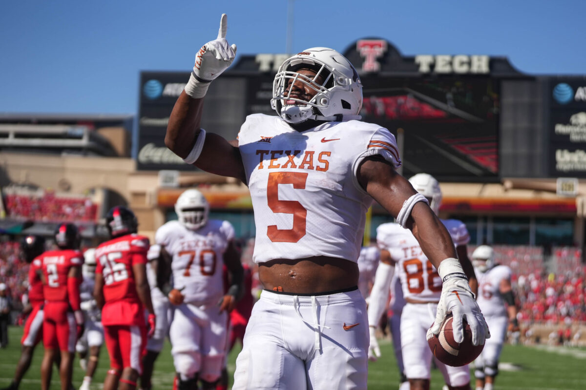 Texas RB Bijan Robinson named one of most intriguing prospects in 2023 NFL draft