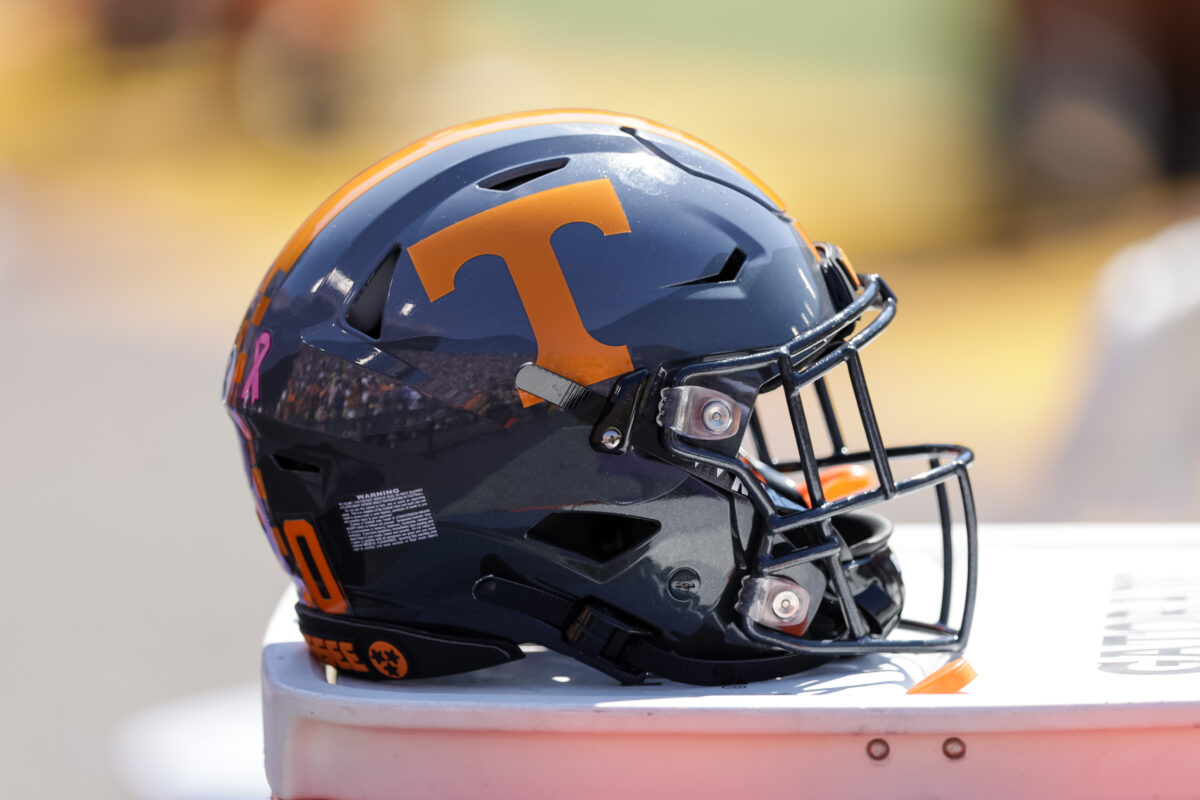 Tennessee expected to hire Utah State offensive line coach Micah James