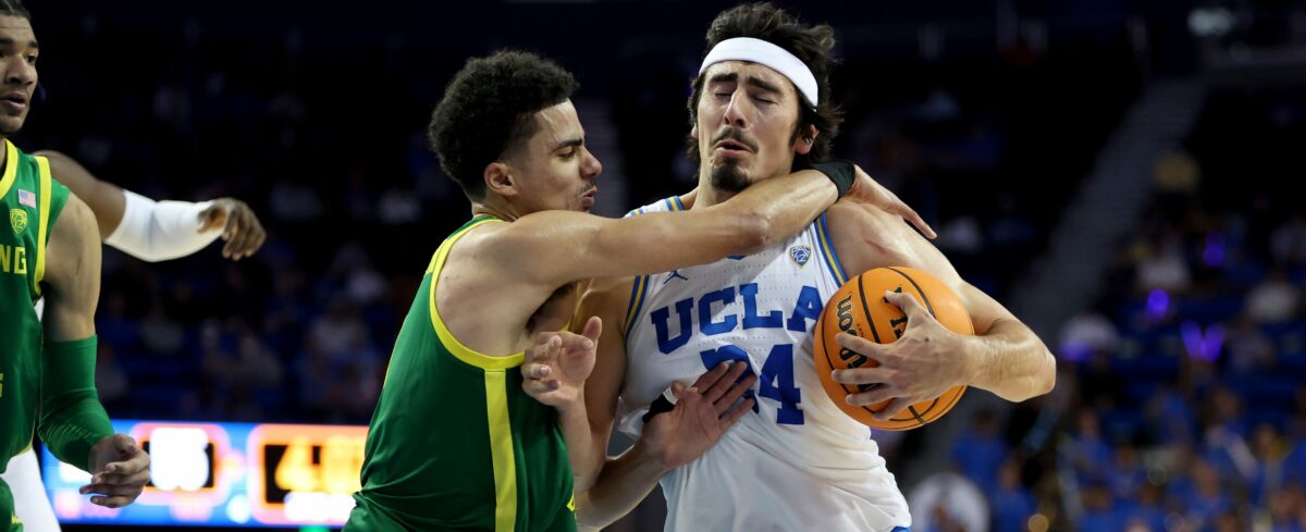 UCLA at Oregon odds, picks and predictions