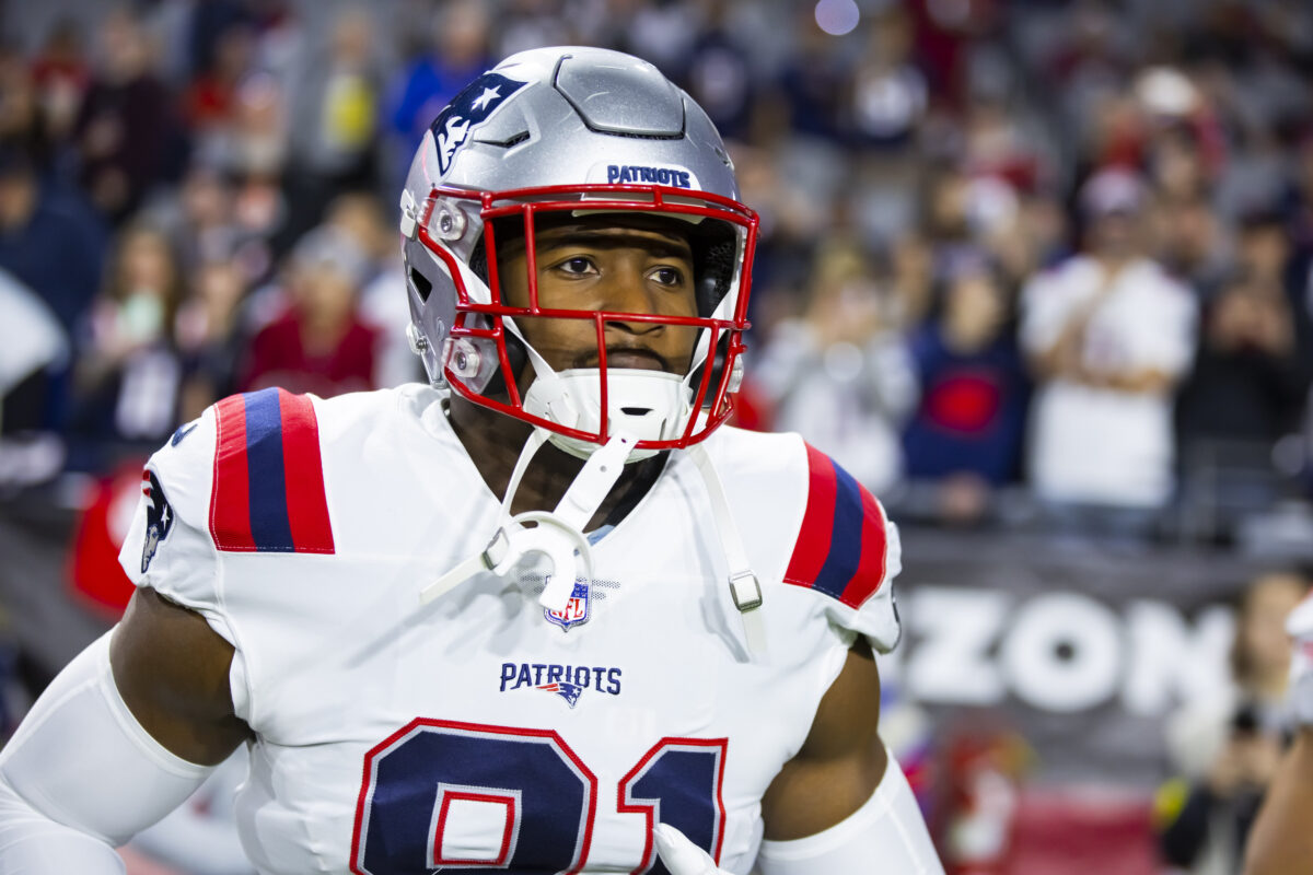 3 possible trade packages for Patriots tight end Jonnu Smith