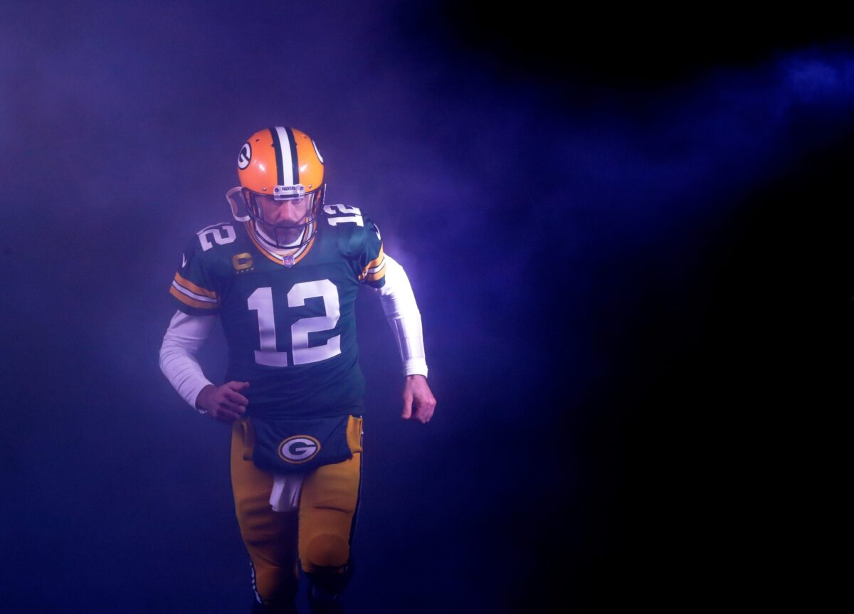Aaron Rodgers to go on 4-day ‘darkness retreat’ to decide NFL future