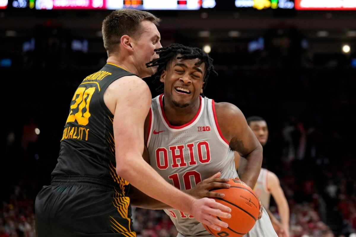 Ohio State at Iowa odds, picks and predictions