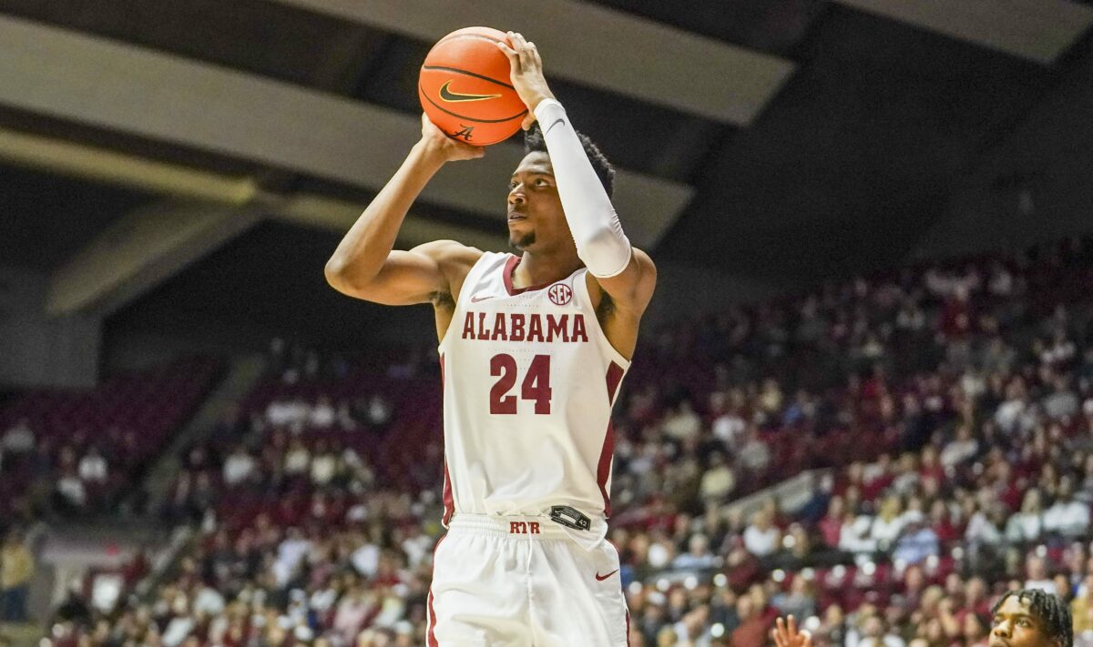 FINAL: Alabama dominates Florida 97-69 to improve to 11-0 in SEC play