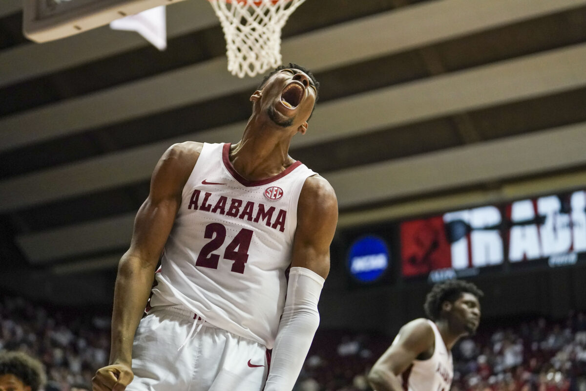 PHOTO GALLERY: Top images from Alabama’s blowout win over Vanderbilt