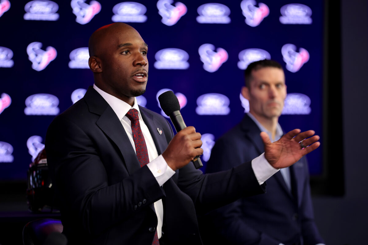 Texans coach DeMeco Ryans defines what he wants in his coaching staff