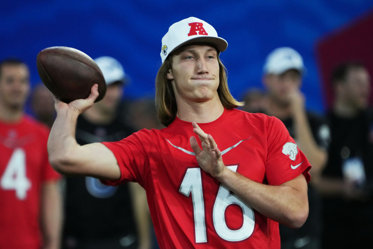 Watch: Trevor Lawrence hits Stefon Diggs for deep TD in Pro Bowl