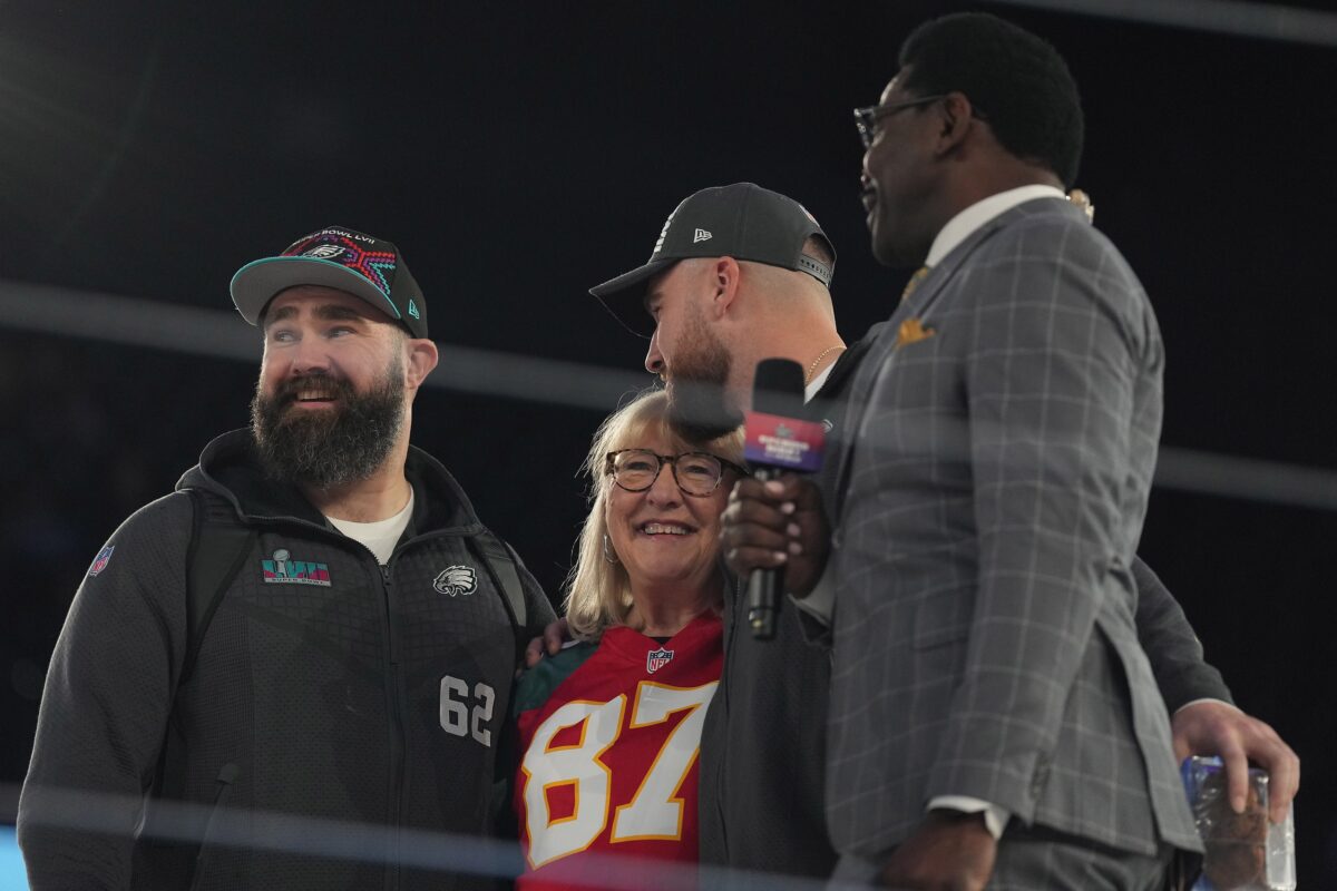 Jason Kelce’s mom Donna offers a prediction on his NFL playing future