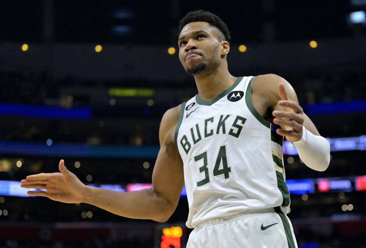 Boston Celtics at Milwaukee Bucks odds, picks and predictions