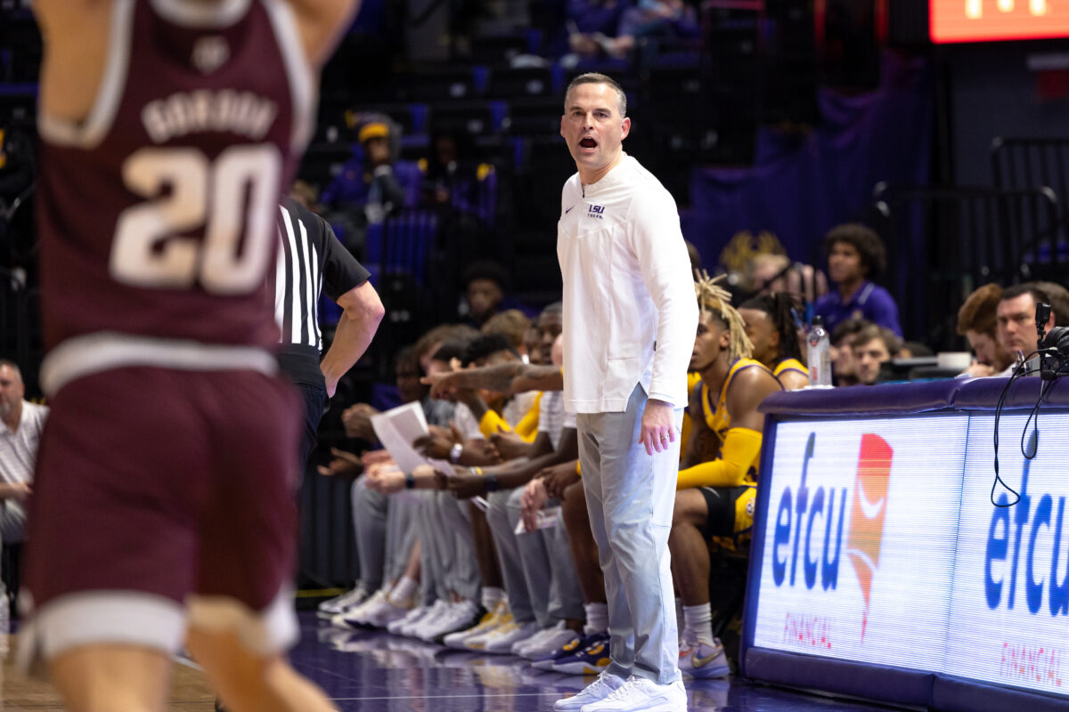 LSU basketball loses again despite overcoming large early deficit against Texas A&M