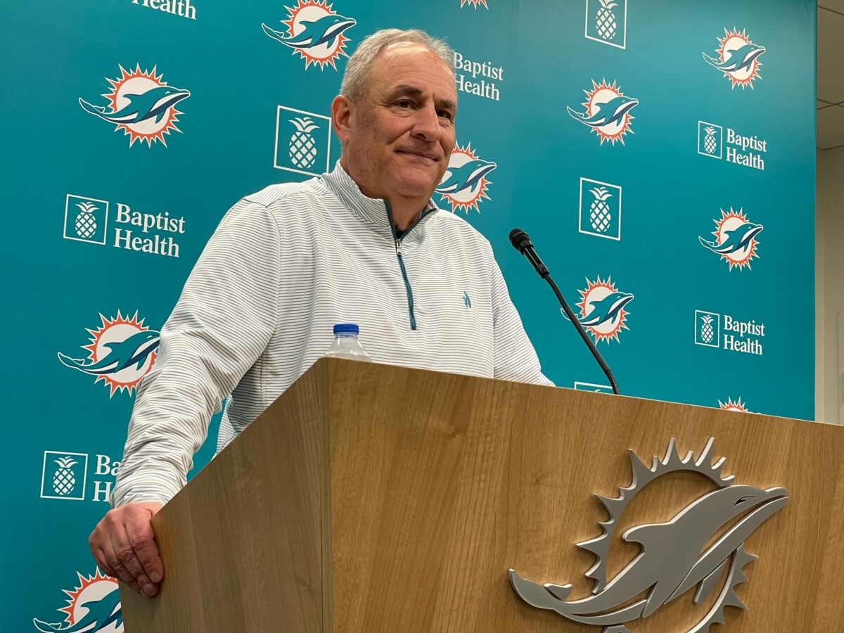 Dolphins roll out aqua carpet for Vic Fangio Monday, as he meets Miami media