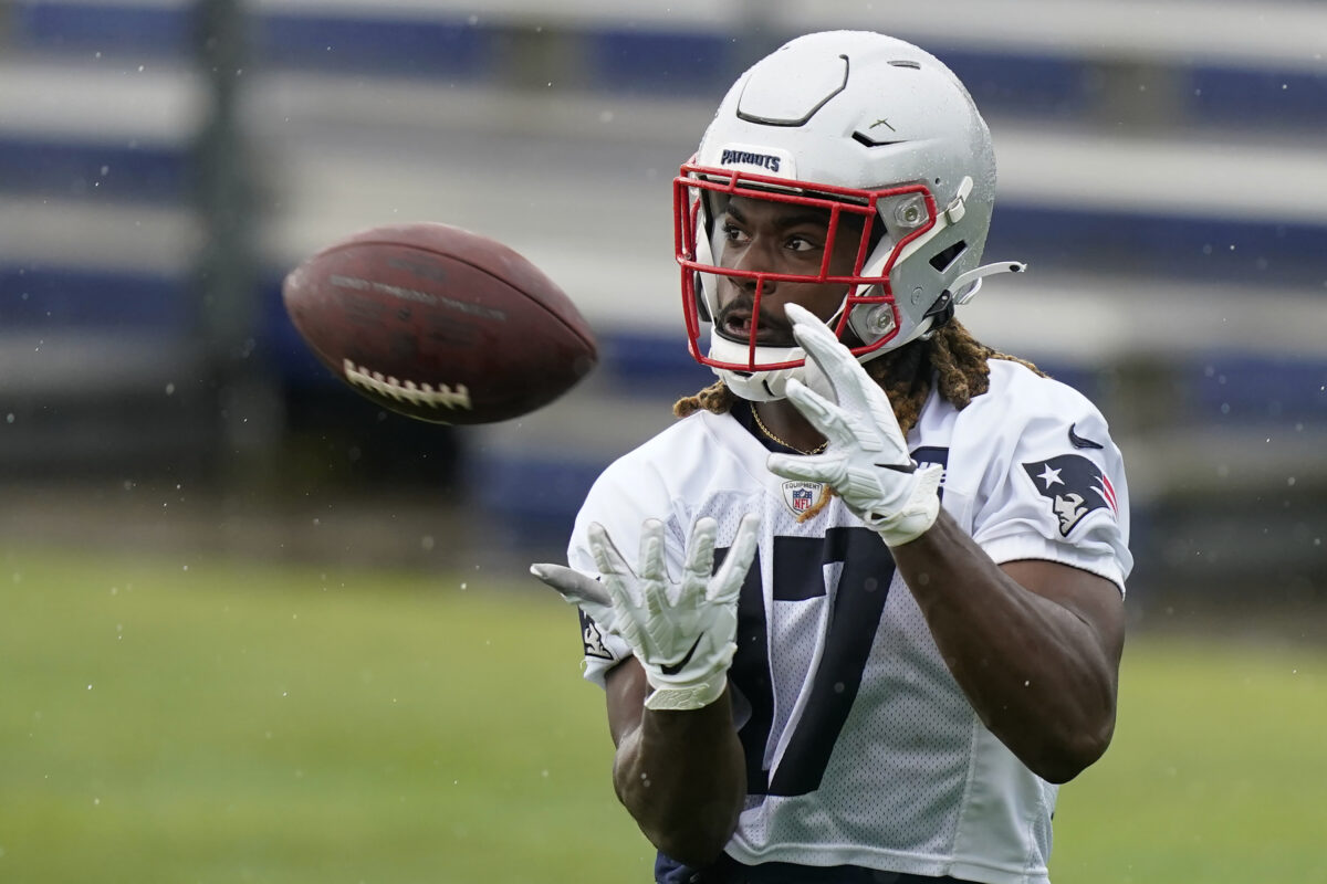 Colts claim former promising Patriots receiver off waivers