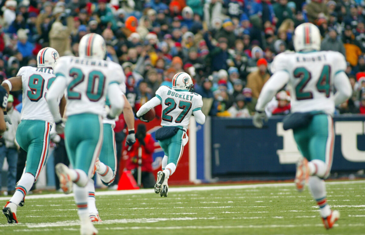 Former Dolphin Terrell Buckley rips his XFL team during game