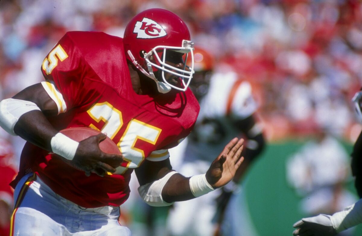 Chiefs legend Christian Okoye greeted team in Arizona as they arrived for Super Bowl LVII