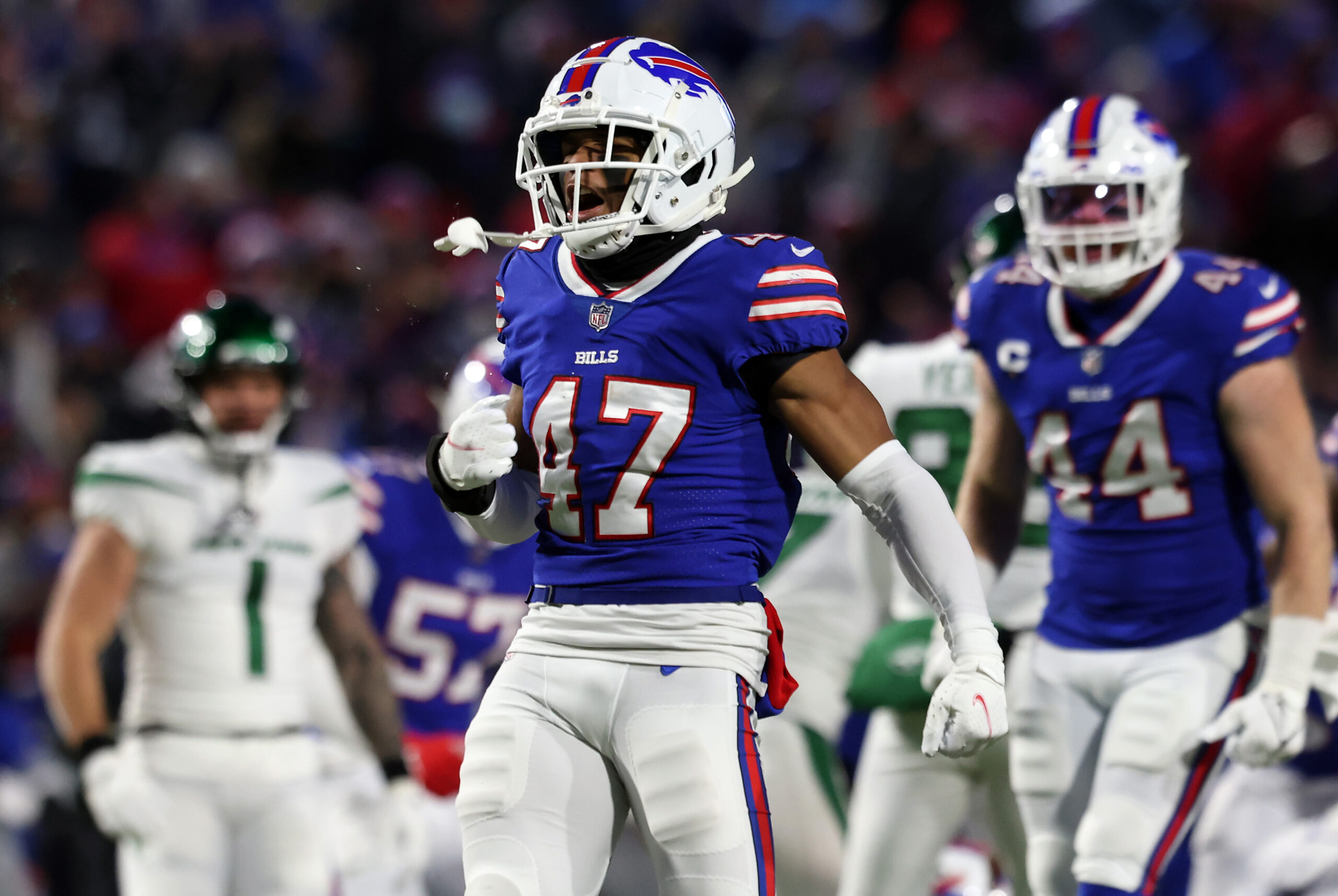 Bills re-sign Cam Lewis to one-year deal