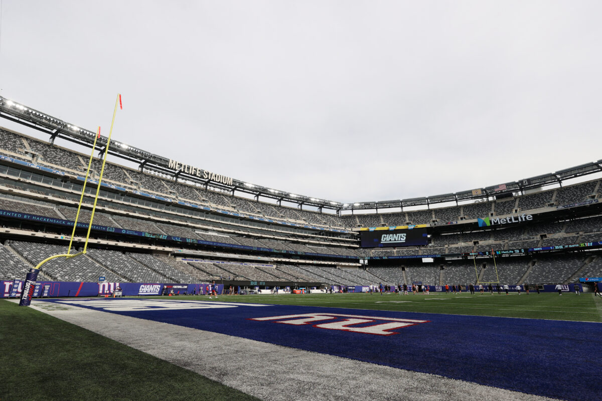 MetLife Stadium gets new synthetic turf; John Mara aims for grass in future