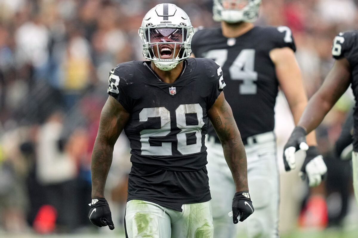 Raiders to franchise tag RB Josh Jacobs barring long term deal before deadline