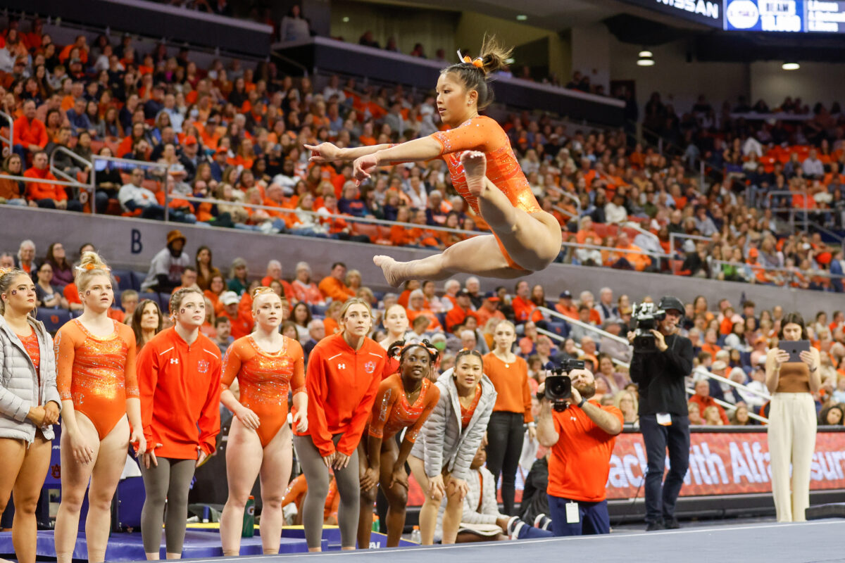 Auburn gymnastics ends regular season with 197.600 in win over Penn State