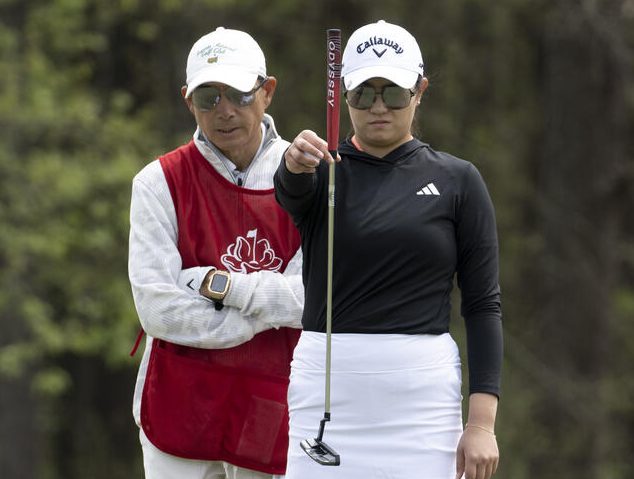 Rose Zhang races out to lead at Augusta National Women’s Amateur after record 66; Anna Davis hit with four-stroke penalty