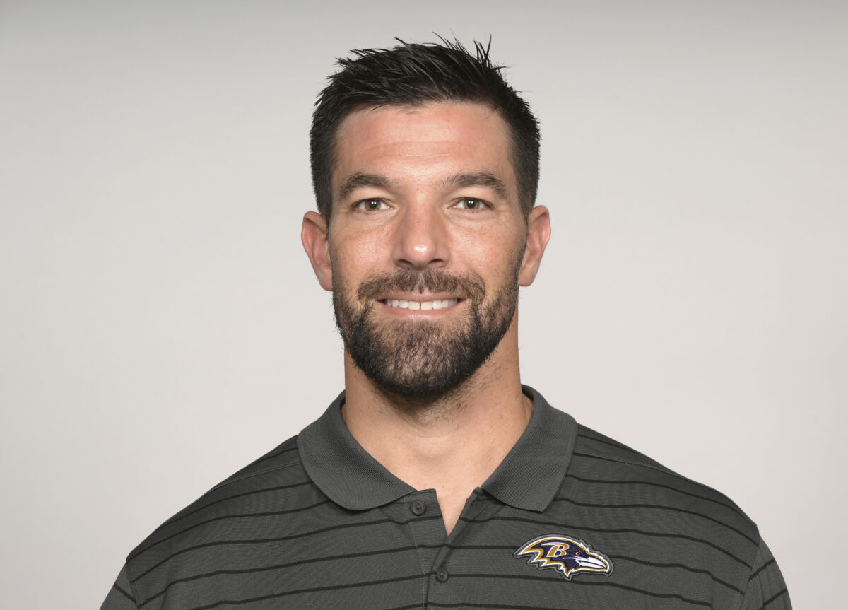 Raiders hire former Ravens OLB coach Rob Leonard as new defensive line coach