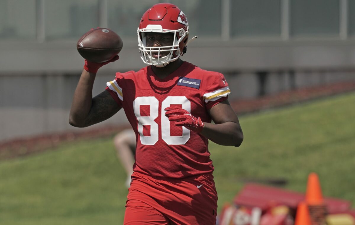 Former Chiefs practice squad TE Mark Vital among 50 athletes to attend WWE tryout