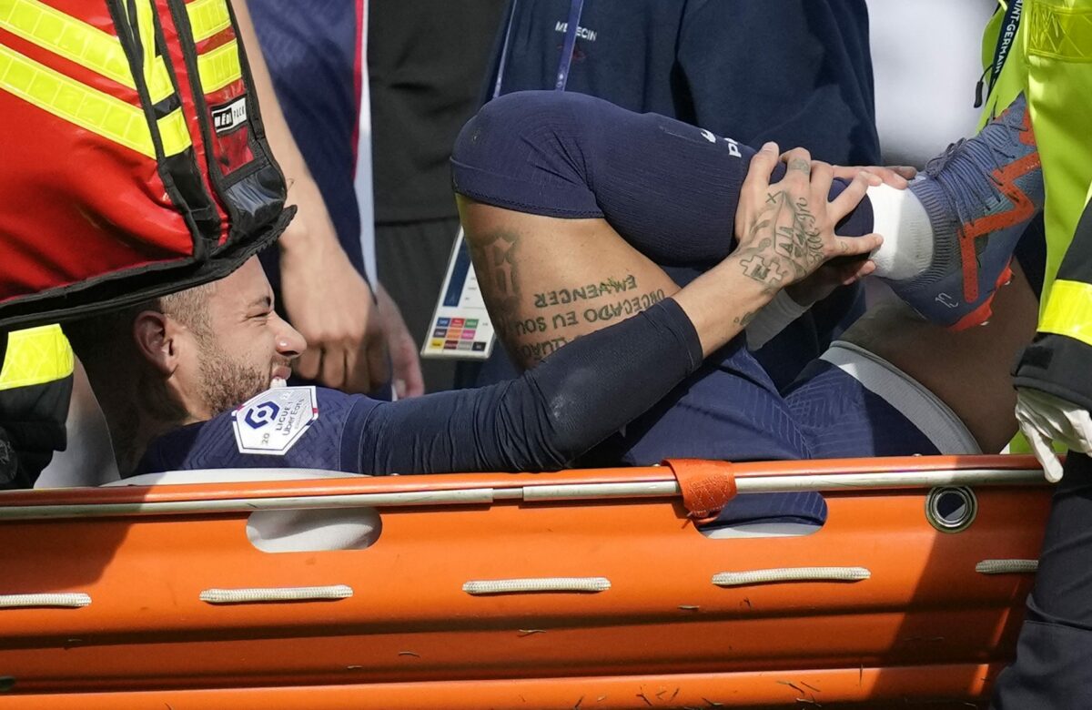 Neymar joins ever-expanding list of PSG absentees for Bayern clash