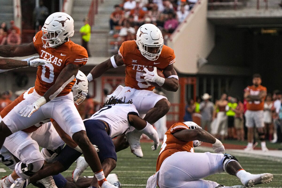 Texas RB Bijan Robinson gives the best pitch for Texas as RBU