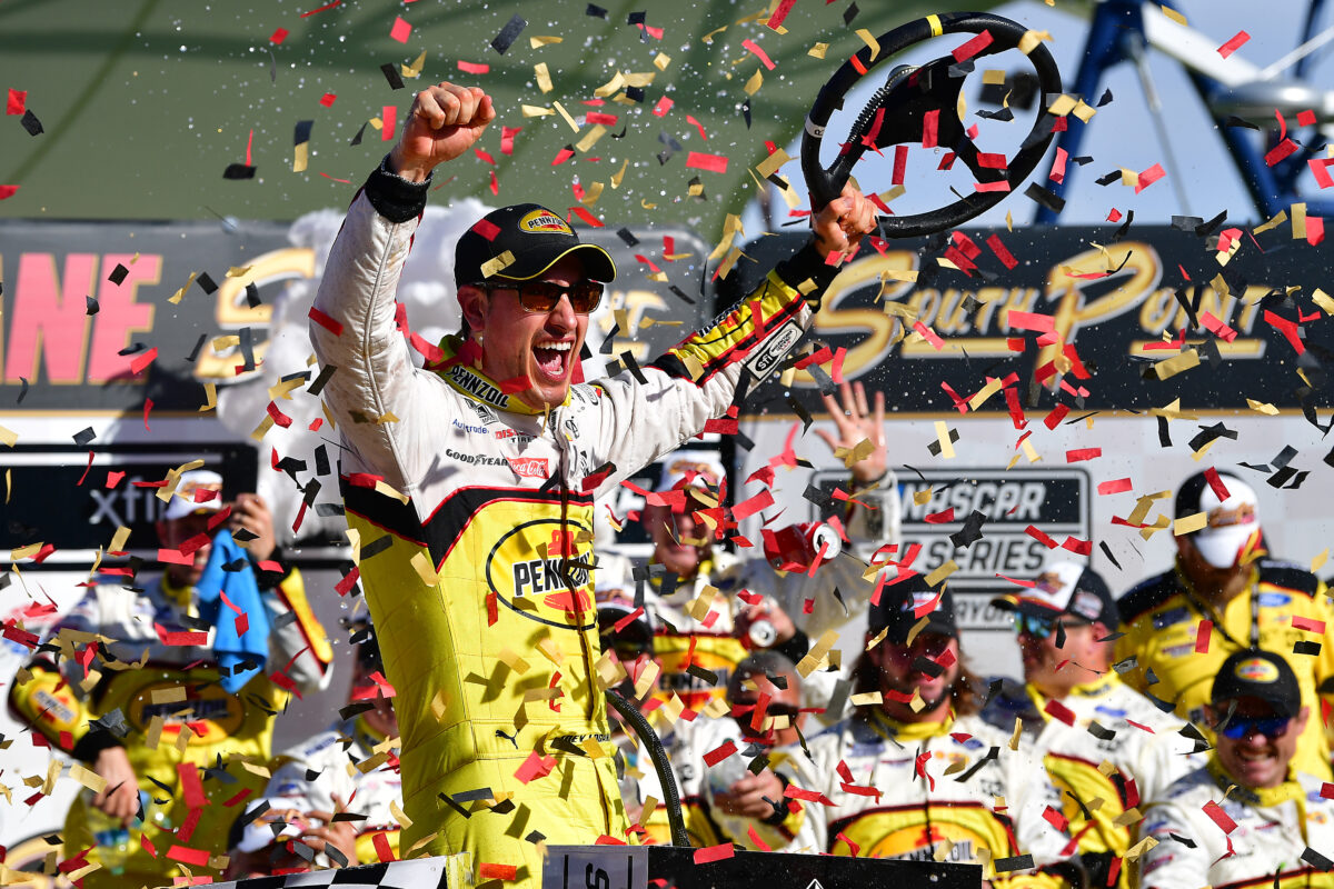 2023 Pennzoil 400 odds, picks and predictions