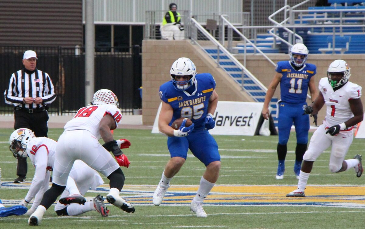 2023 NFL draft: Chargers had formal interview with South Dakota State TE Tucker Kraft