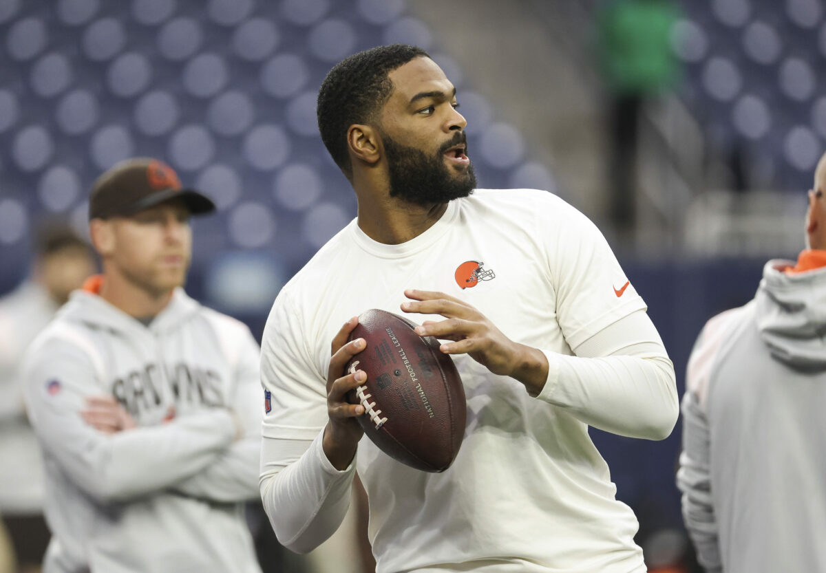 Logan Paulsen: ‘Jacoby Brissett is the perfect fit for Commanders’