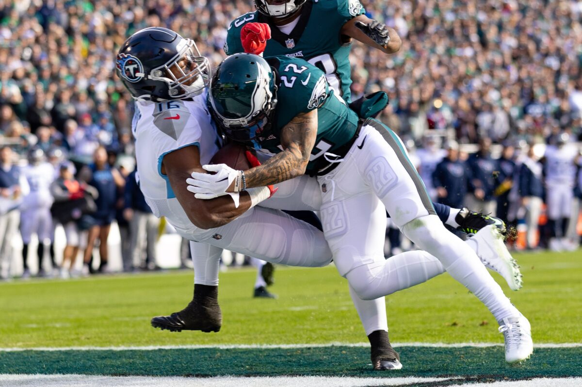 Former Eagles safety Marcus Epps led the NFL in performance based pay with $880K