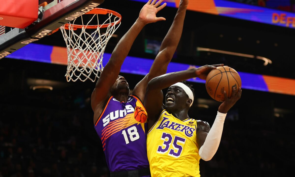 Phoenix Suns at Los Angeles Lakers odds, picks and predictions