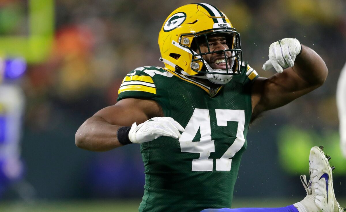 Packers re-sign edge rusher Justin Hollins with one-year deal