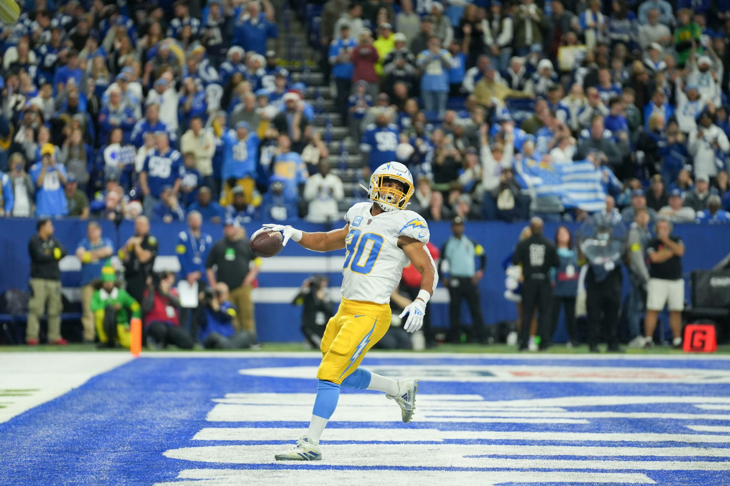 Report: Chargers RB Austin Ekeler requests permission to seek trade