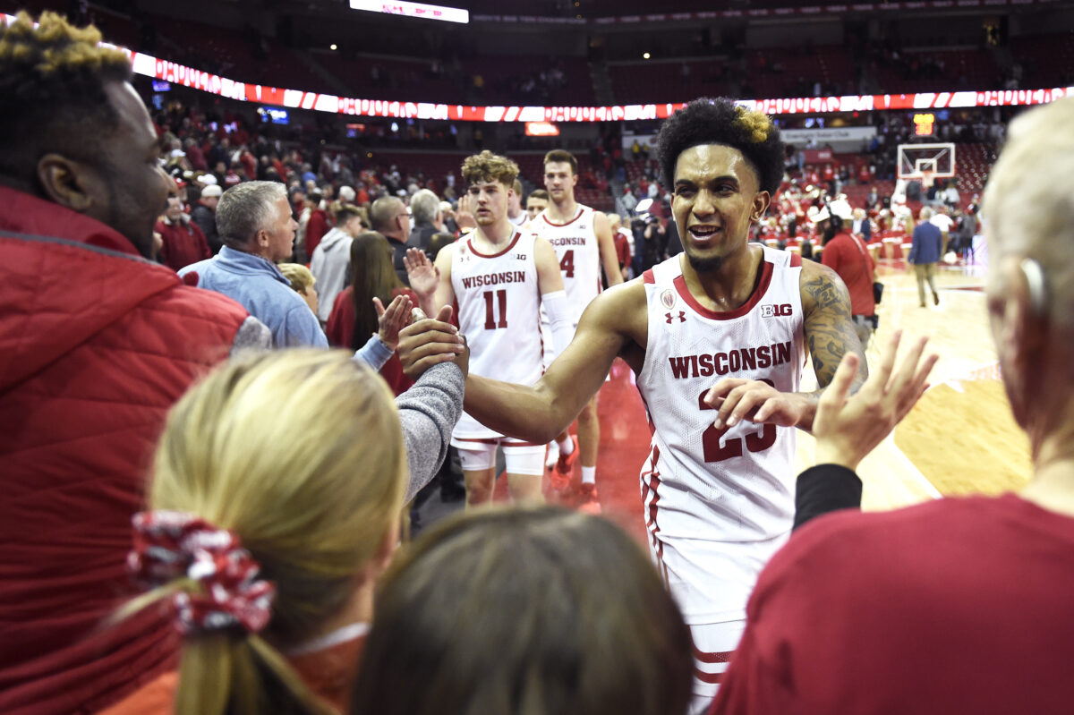 Still Alive: Badgers beat Minnesota 71-67 on Sunday