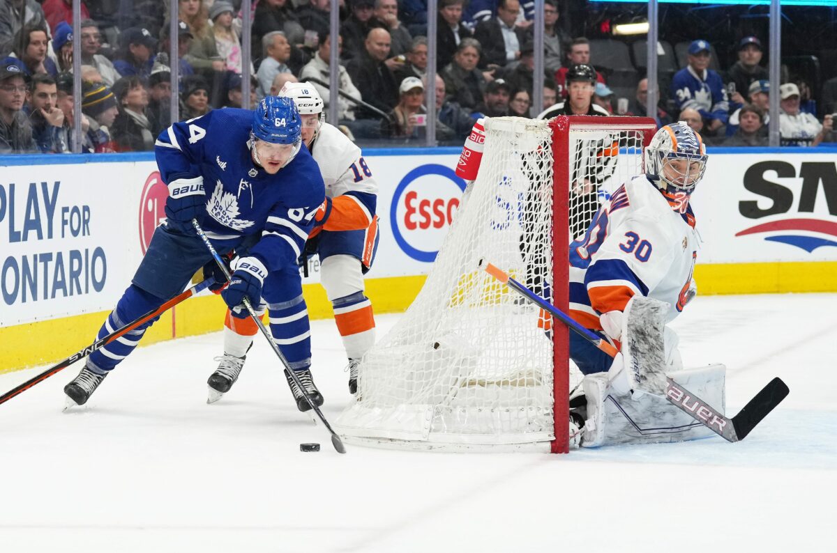 Toronto Maple Leafs at New York Islanders odds, picks and predictions