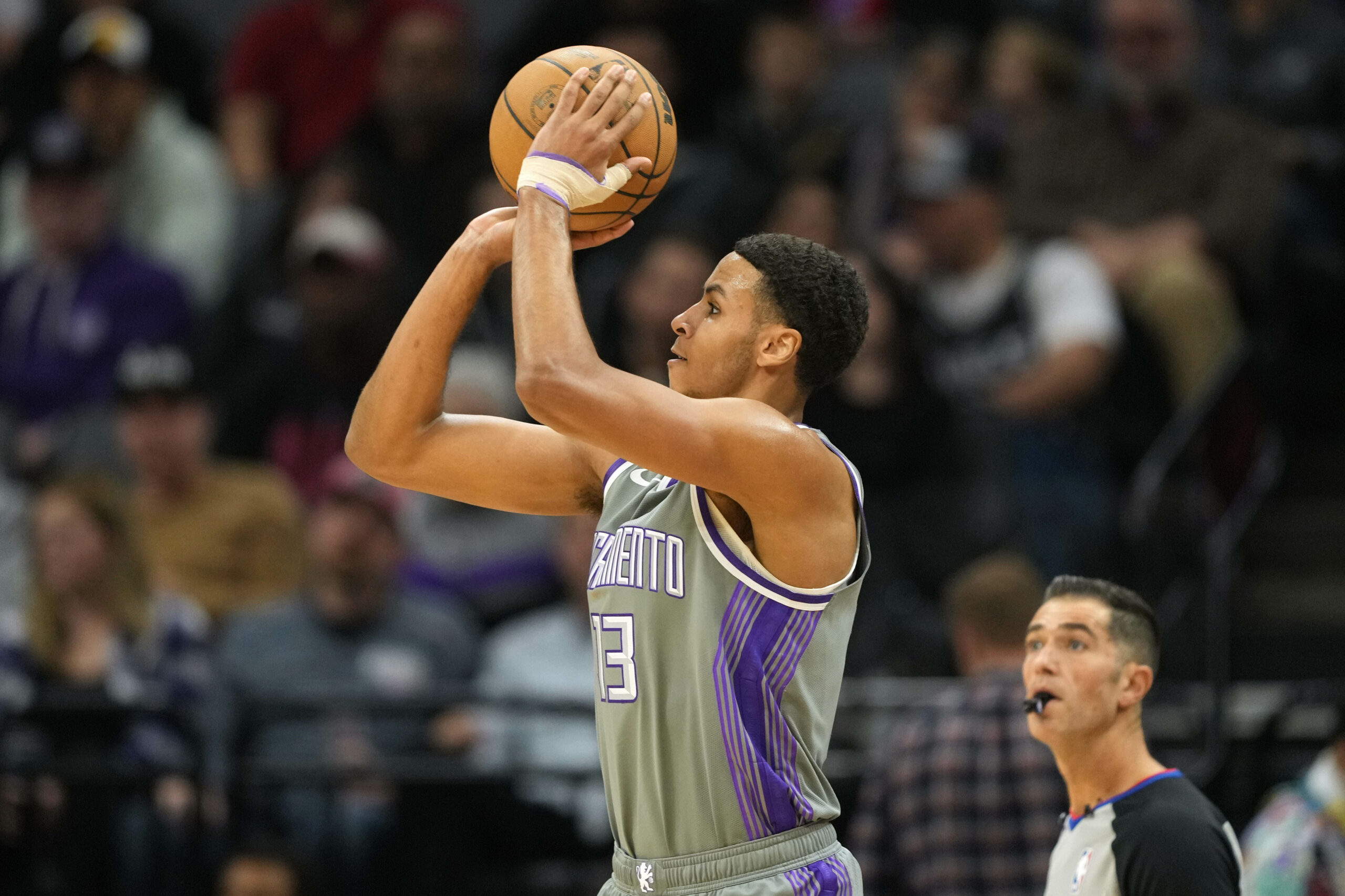Kings’ Keegan Murray reacts to setting NBA rookie 3-point record