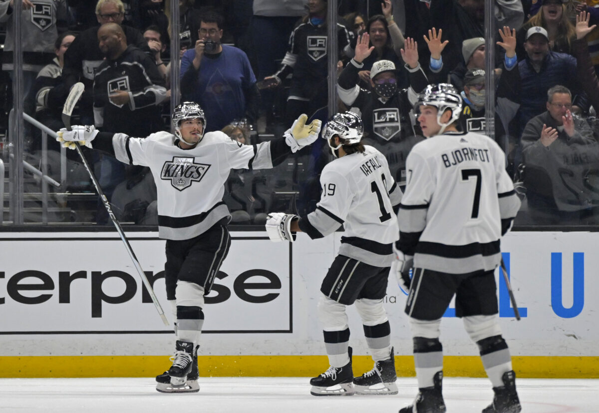 Los Angeles Kings at Colorado Avalanche odds, picks and predictions