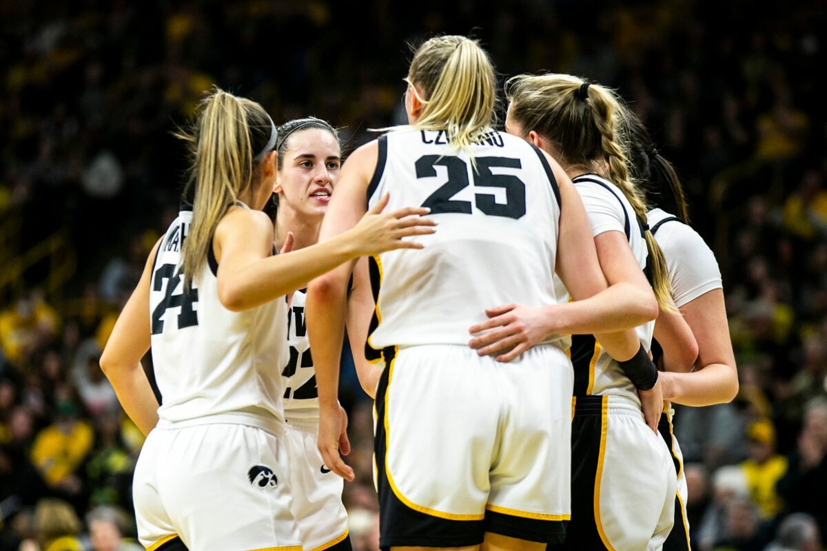 Iowa Hawkeyes climb up a seed line in latest NCAA Tournament Bracketology