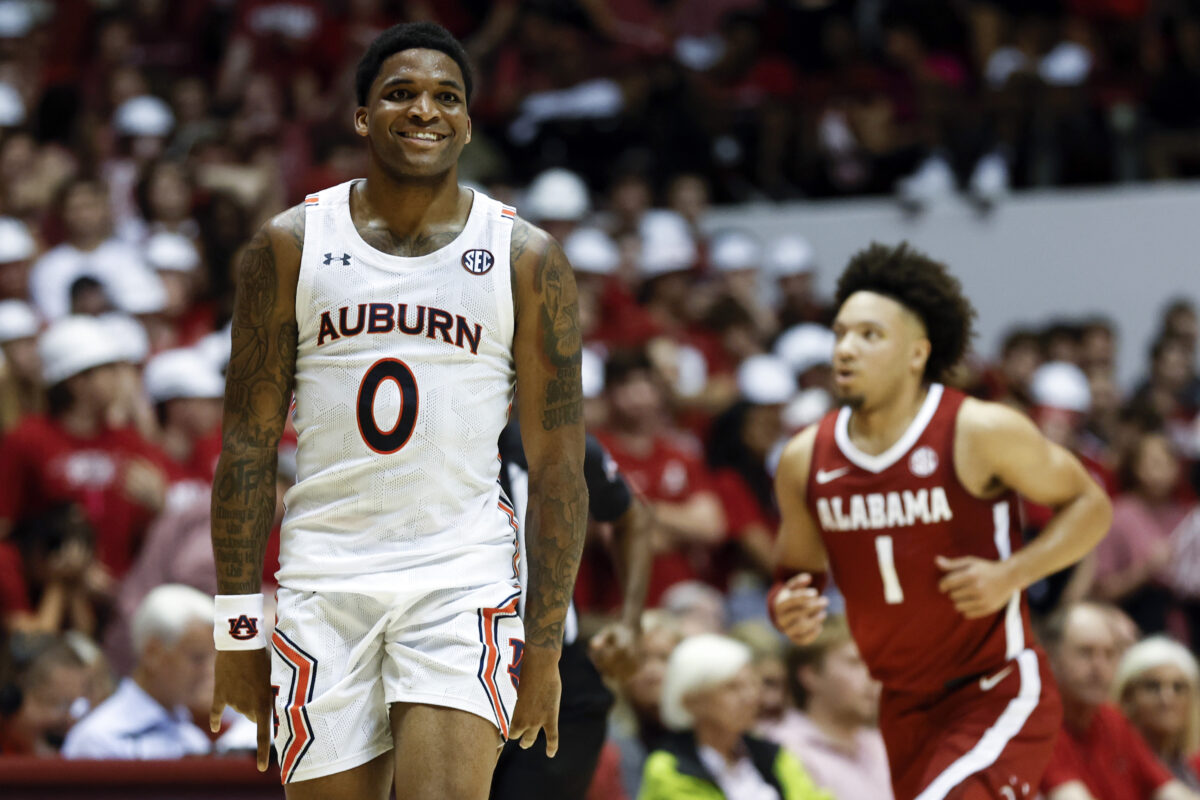 Best photos from Auburn’s 90-85 loss to Alabama