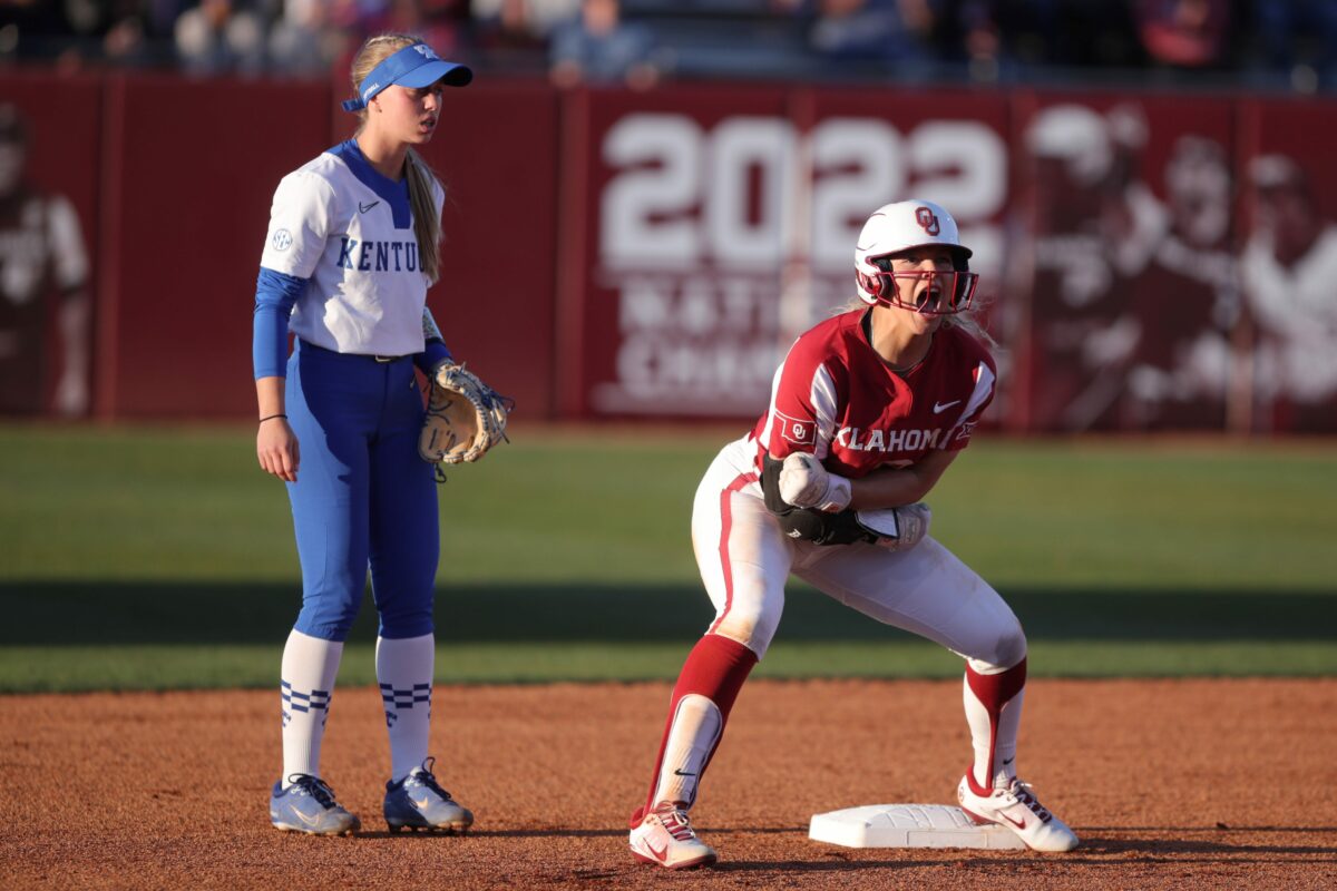 Jayda Coleman earns D1Softball’s Player of the Week award