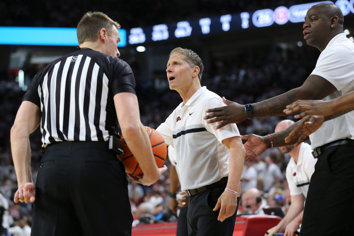 Beyond the Box: Did the officials cost Arkansas in loss to No. 23 Kentucky?