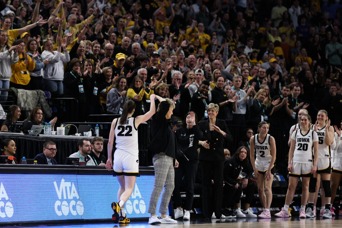 Hawkeyes turned Target Center into ‘Carver North,’ smashed Big Ten Tournament attendance record