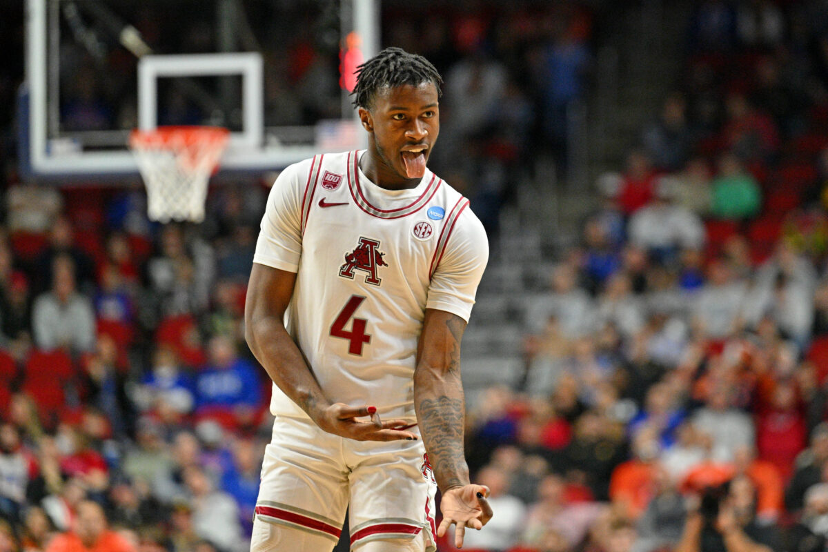 Twitter reacts: ‘March Devo’ keeps Arkansas dancing into second round