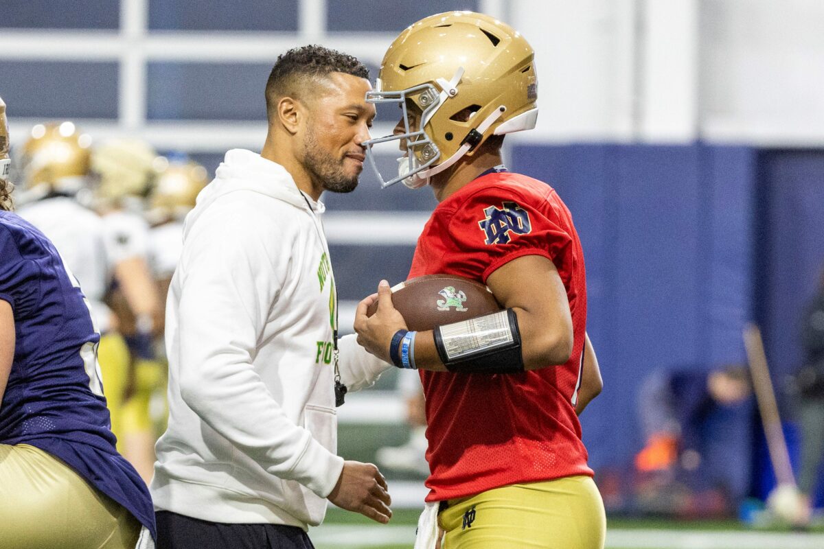 Watch: Notre Dame freshman connection during spring practice