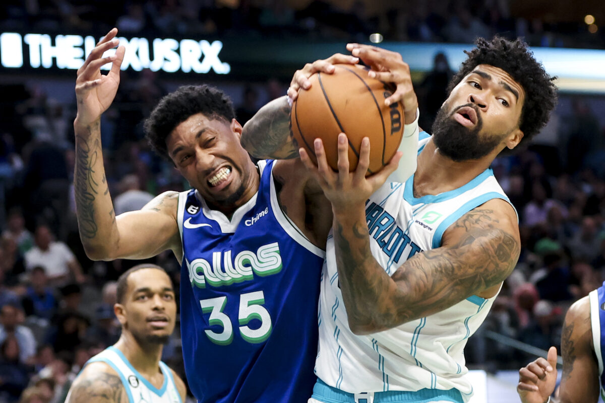 Dallas Mavericks at Charlotte Hornets odds, picks and predictions