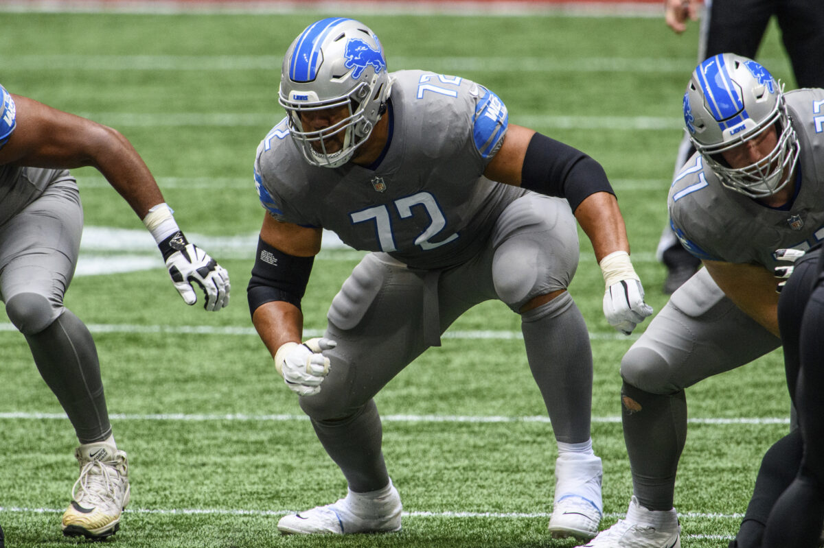 Lions agree to new deal with OL Halapoulivaati Vaitai